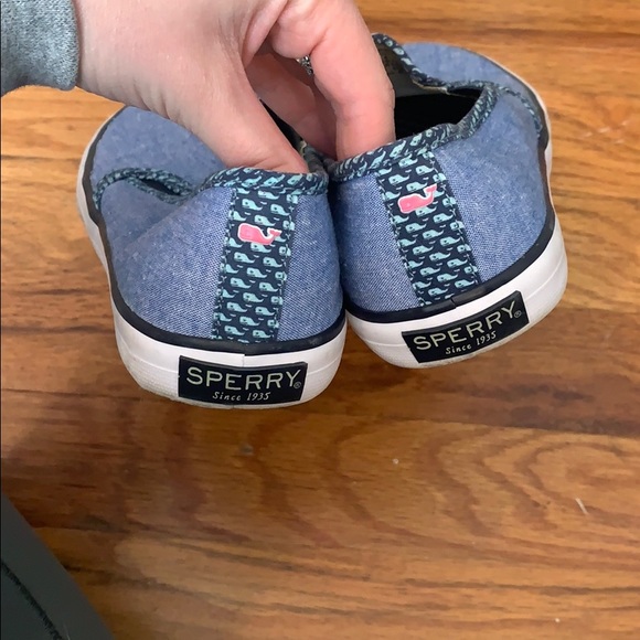 Sperry with Vineyard Vines slide ones - Picture 3 of 3